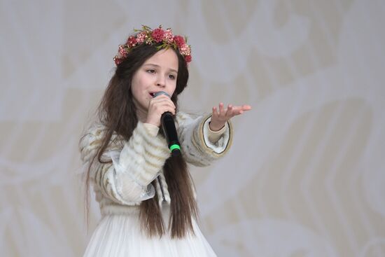 Выставка "Россия". Международный конкурс детского и юношеского творчества "Роза ветров"