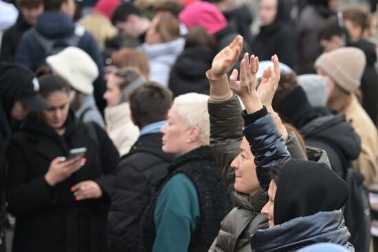 Выставка "Россия". Международный конкурс детского и юношеского творчества "Роза ветров"