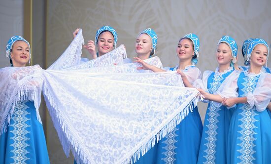 Выставка "Россия". Международный конкурс детского и юношеского творчества "Роза ветров"