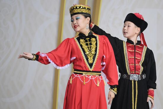 Выставка "Россия". Международный конкурс детского и юношеского творчества "Роза ветров"