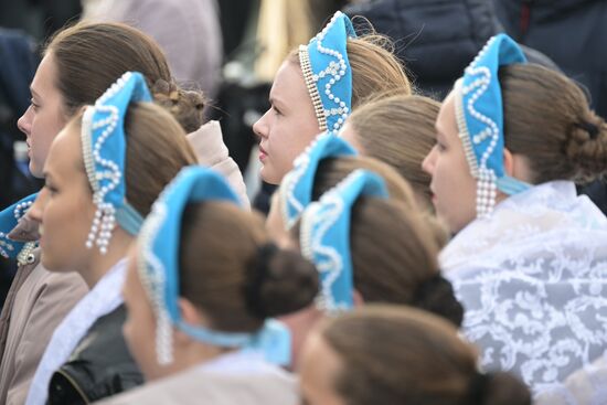 Выставка "Россия". Международный конкурс детского и юношеского творчества "Роза ветров"