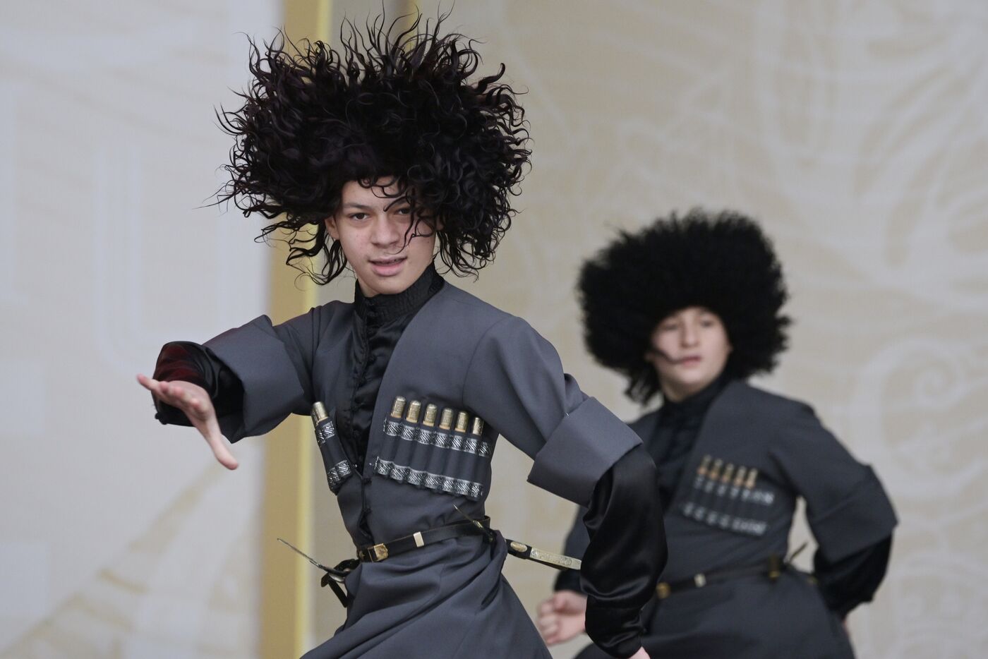 Выставка "Россия". Международный конкурс детского и юношеского творчества "Роза ветров"