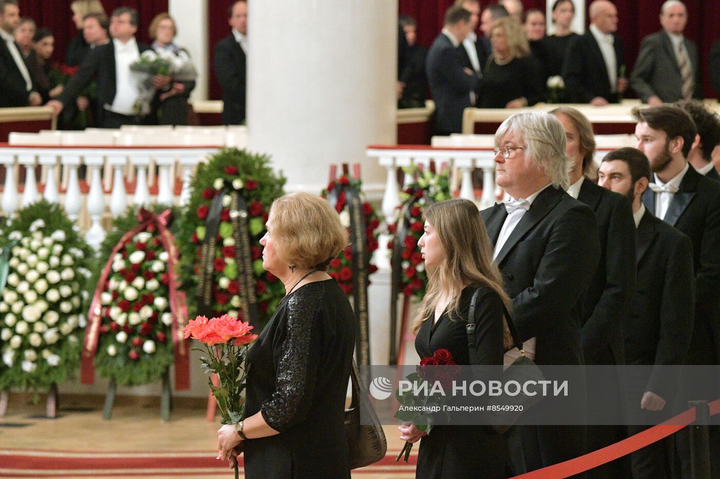 Прощание с Ю. Темиркановым в Санкт-Петербурге