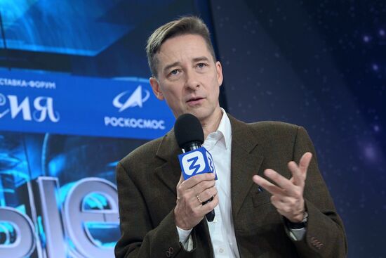 Выставка "Россия". Марафон "Знание. Первые". Трек "Знание. Суверенитет"