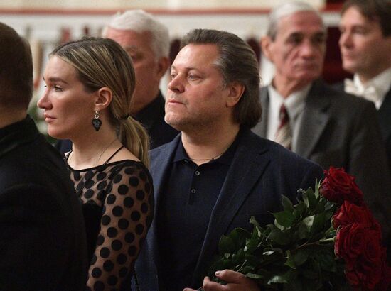 Прощание с Ю. Темиркановым в Санкт-Петербурге