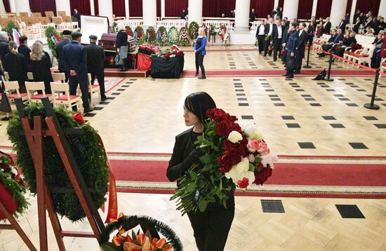 Прощание с Ю. Темиркановым в Санкт-Петербурге