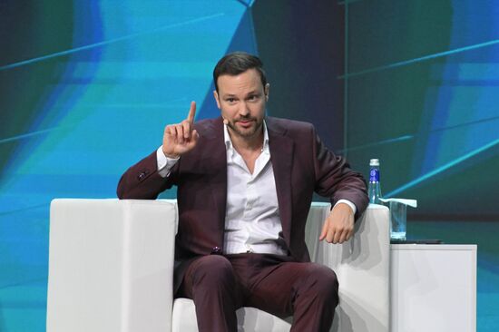 Выставка "Россия". Марафон "Знание. Первые". Трек "Знание. Родина"