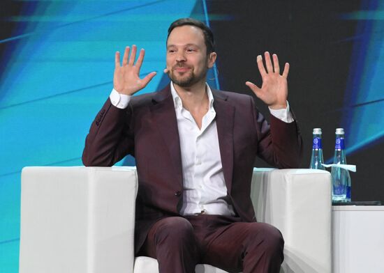 Выставка "Россия". Марафон "Знание. Первые". Трек "Знание. Родина"