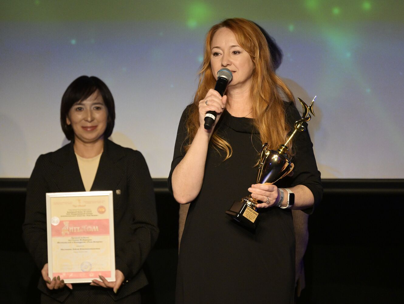 Выставка "Россия". Международный конкурс детского и юношеского творчества "Роза ветров"