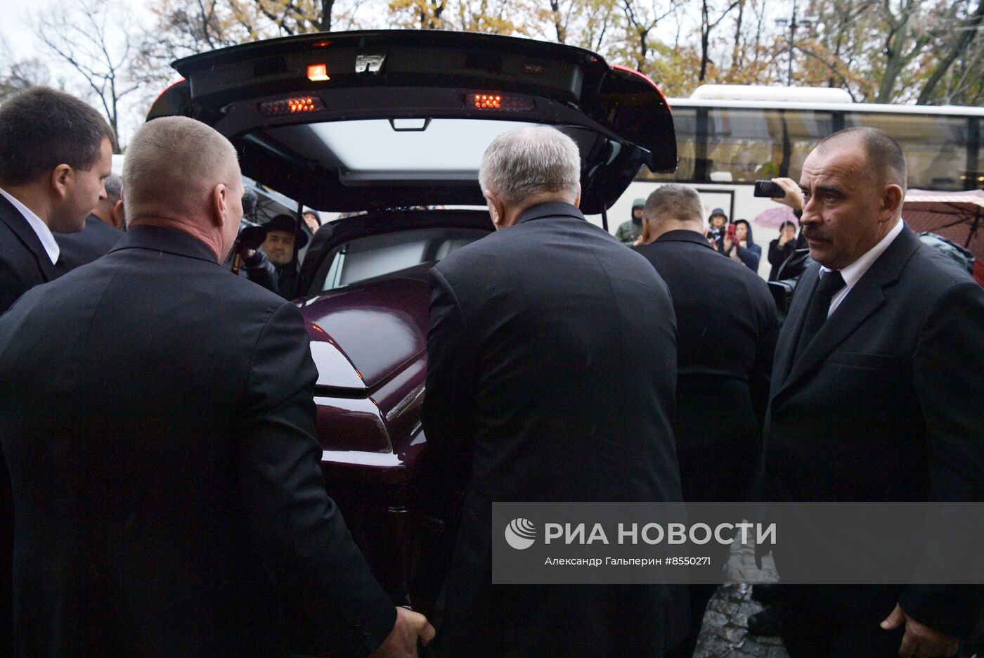 Прощание с Ю. Темиркановым в Санкт-Петербурге