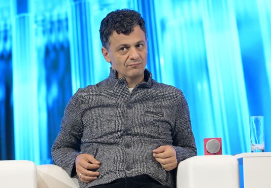 Выставка "Россия". Марафон "Знание. Первые". Трек "Знание. Инновации" 