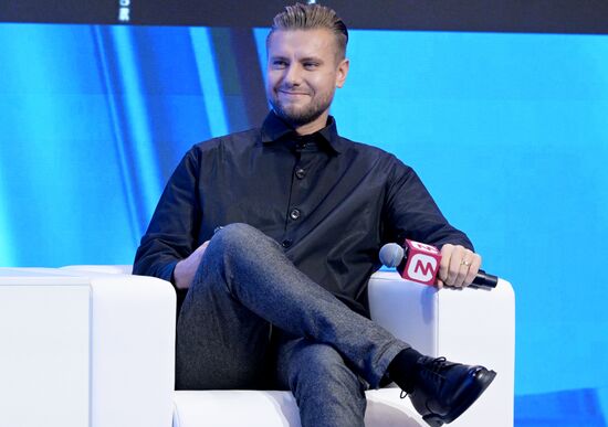 Выставка "Россия". Марафон "Знание. Первые". Трек "Знание. Инновации"