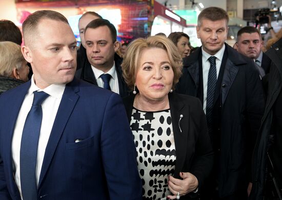 Председатель Совета Федерации РФ В. Матвиенко посетила выставку "Россия" на ВДНХ