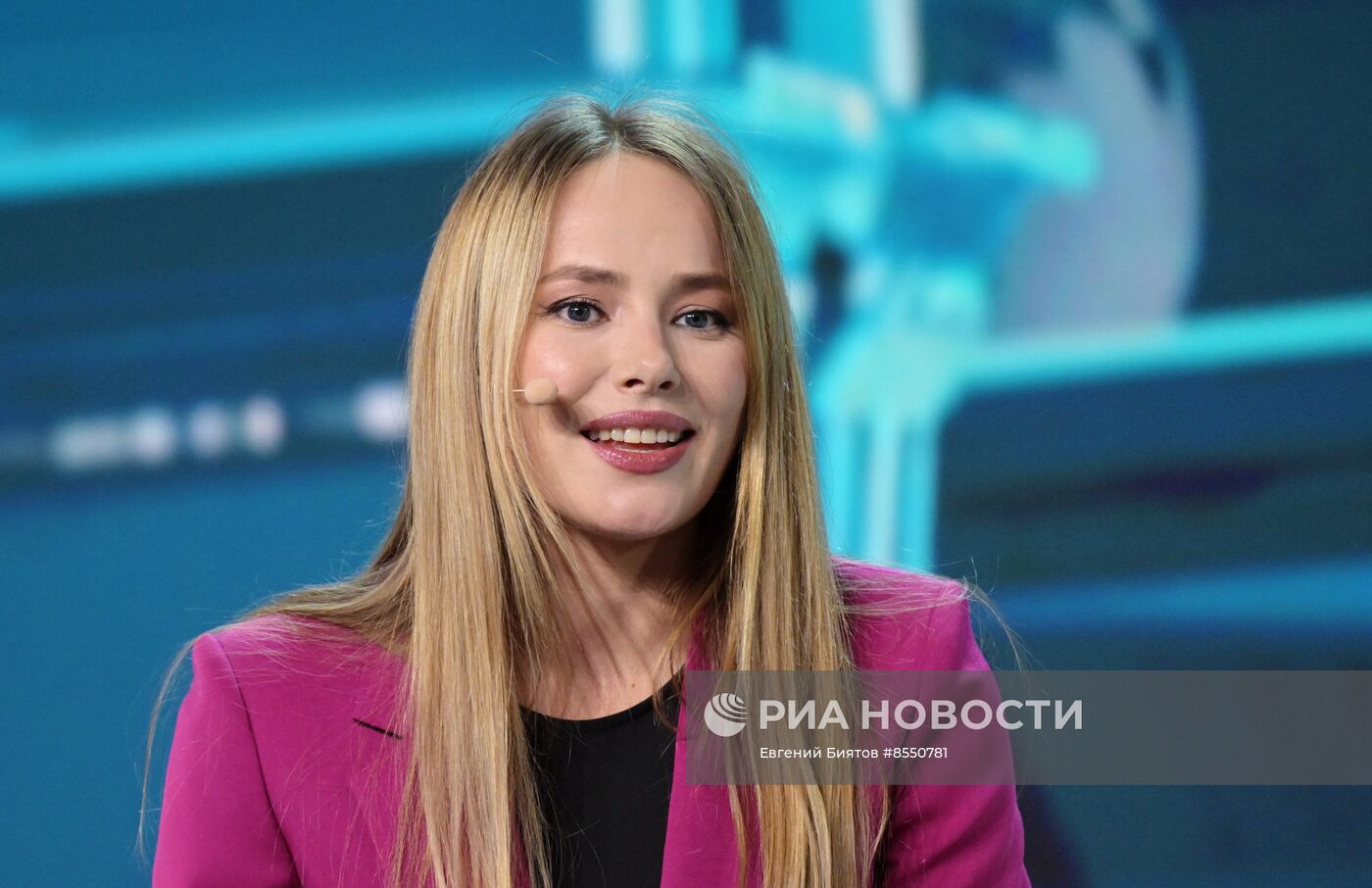 Выставка "Россия". Марафон "Знание. Первые". Трек "Знание. Родина"