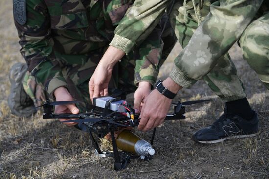 Школа обучения операторов БПЛА, производство FPV-дронов и самолетов типа камикадзе на базе добровольческого батальона имени П. Судоплатова