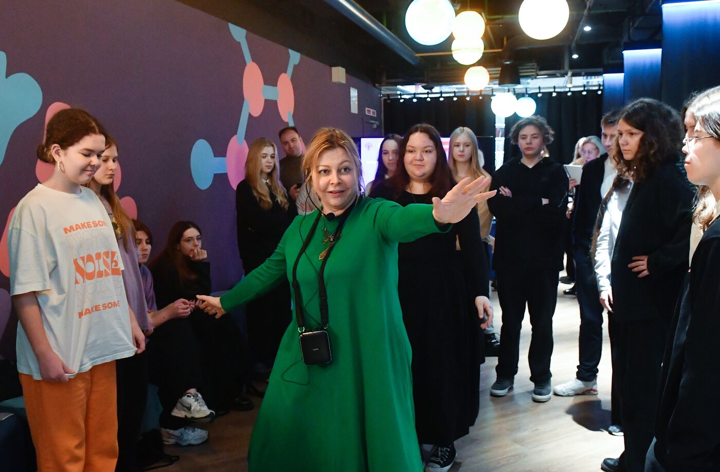 Выставка "Россия". Старт программы, направленной на популяризацию театрального искусства