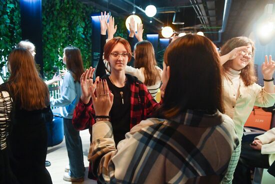 Выставка "Россия". Старт программы, направленной на популяризацию театрального искусства