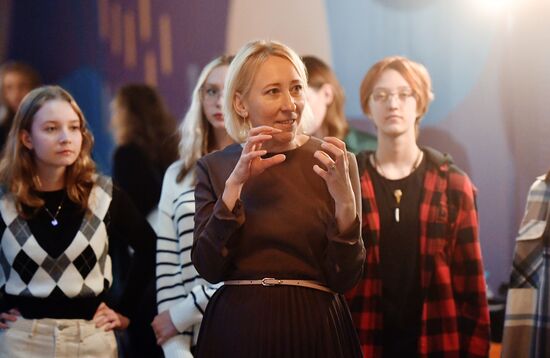 Выставка "Россия". Старт программы, направленной на популяризацию театрального искусства