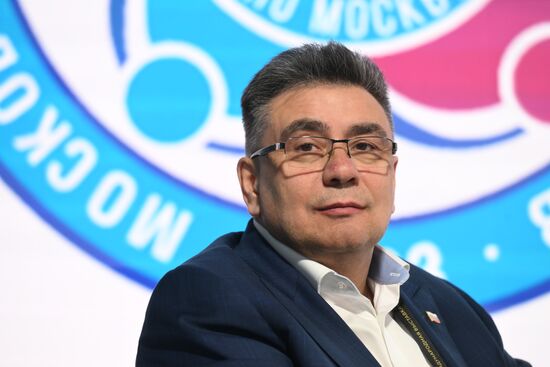 Выставка "Россия". Московский международный фестиваль пенсионеров