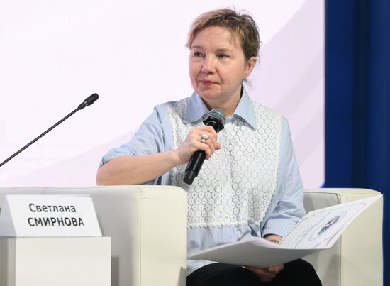 Выставка "Россия". Московский международный фестиваль пенсионеров