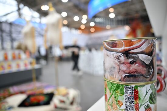 Выставка "Россия". Подготовка Универмага к открытию 