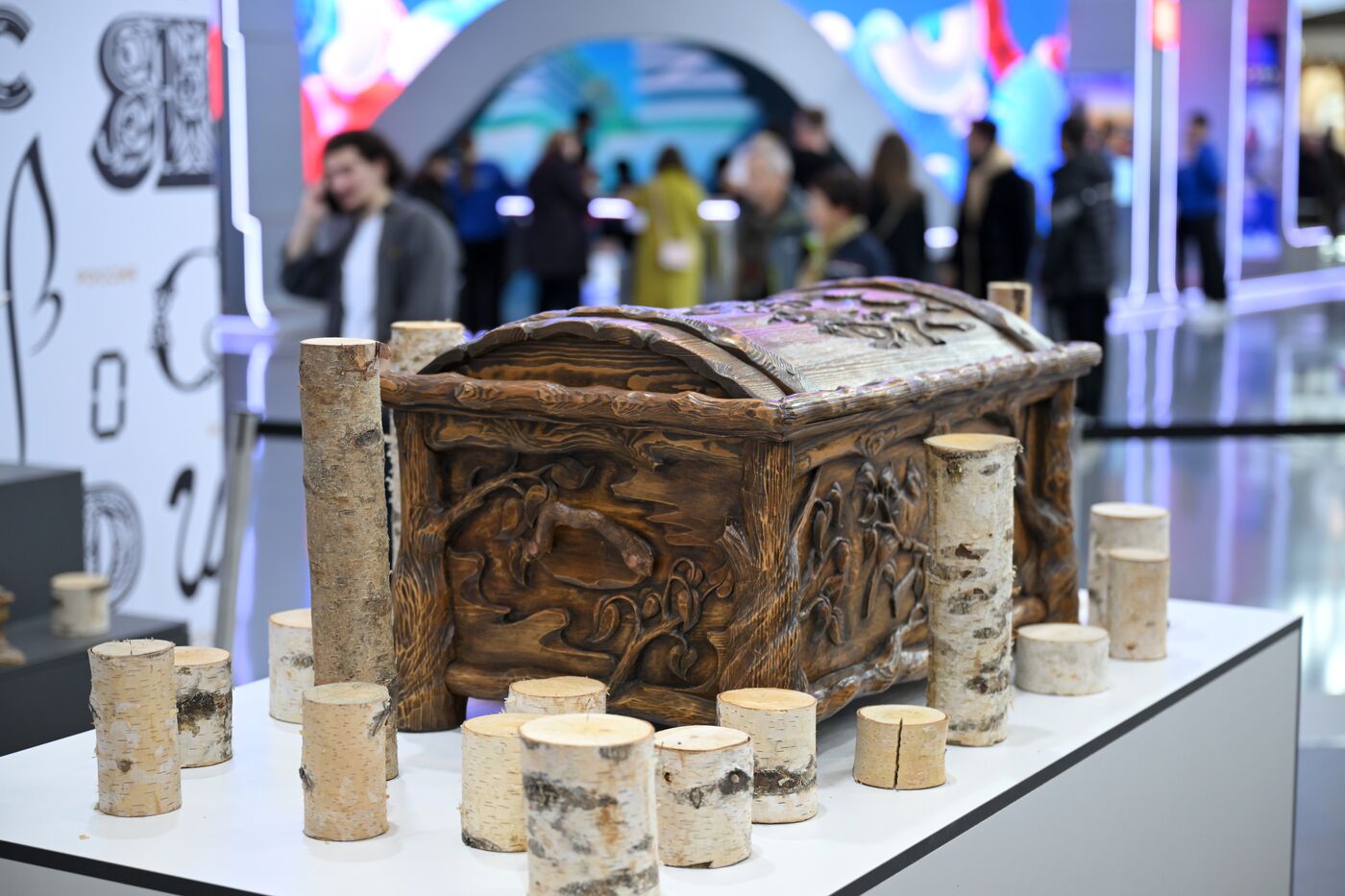 Выставка "Россия". Подготовка Универмага к открытию 