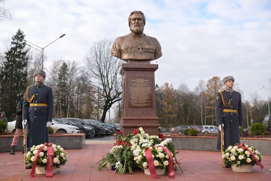 Открытие памятника герою России протоиерею Михаилу Васильеву