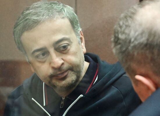 Избрание меры пресечения Д. Абдулгапурову и Р. Исмаилову в Басманном суде