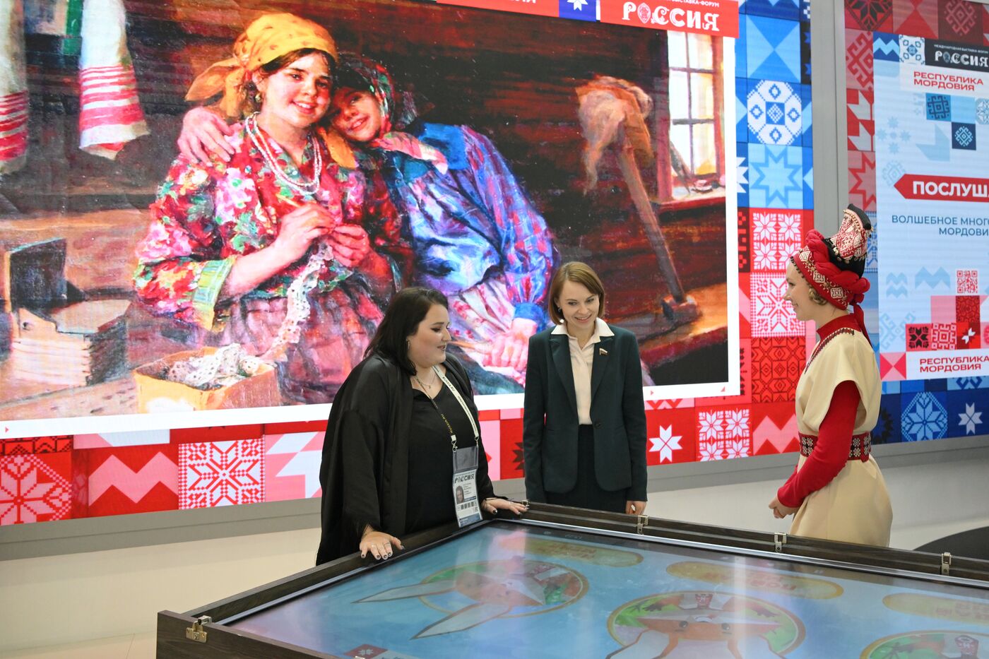 Выставка "Россия". Встреча с депутатами