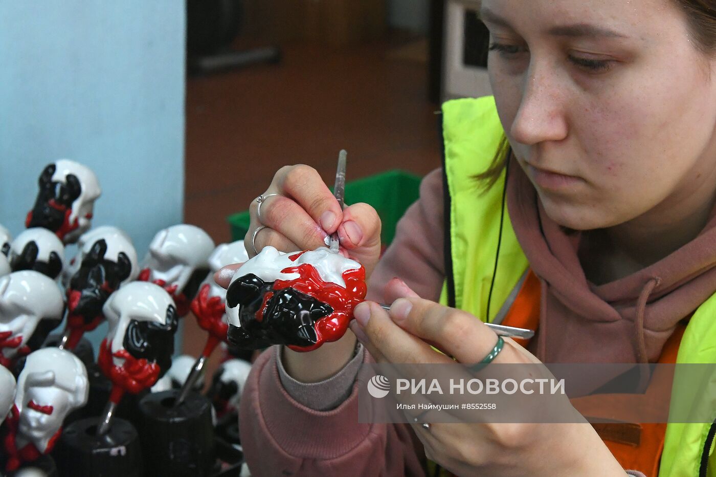 Производство елочных игрушек в Красноярске