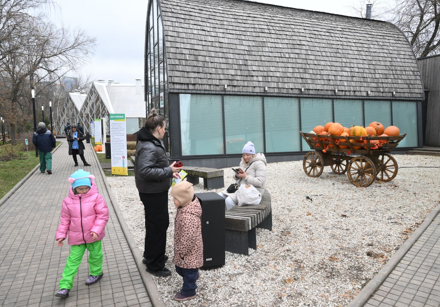 Выставка "Россия". Экспозиция "Есть свое!"