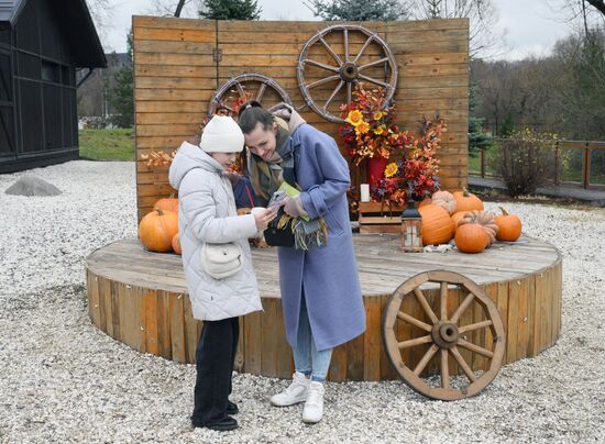 Выставка "Россия". Экспозиция "Есть свое!"