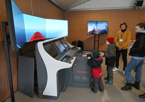 Выставка "Россия". Экспозиция "Есть свое!"