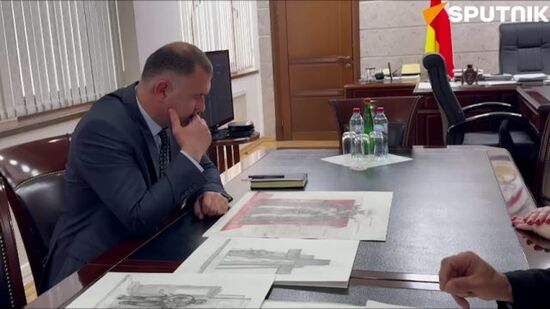 Эскизы памятника жертвам Бесланской трагедии представили президенту Алану Гаглоеву