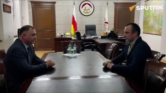 Президент Алан Гаглоев встретился с бойцом, участвующим в СВО