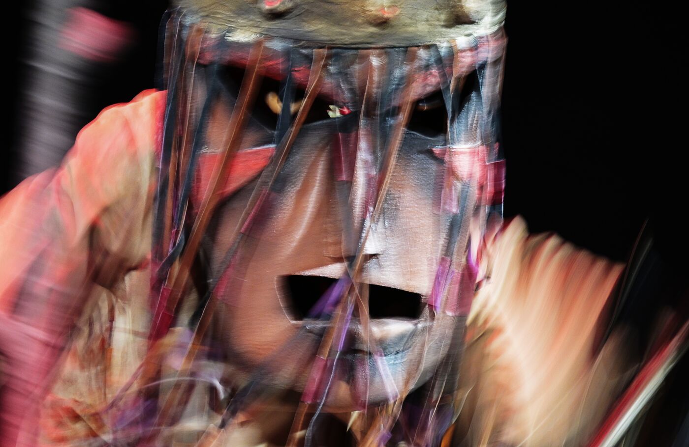 Выставка "Россия". Спектакль "Миргачан или тайна Тунгусского метеорита"