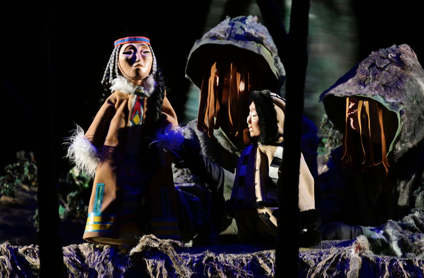 Выставка "Россия". Спектакль "Миргачан или тайна Тунгусского метеорита"