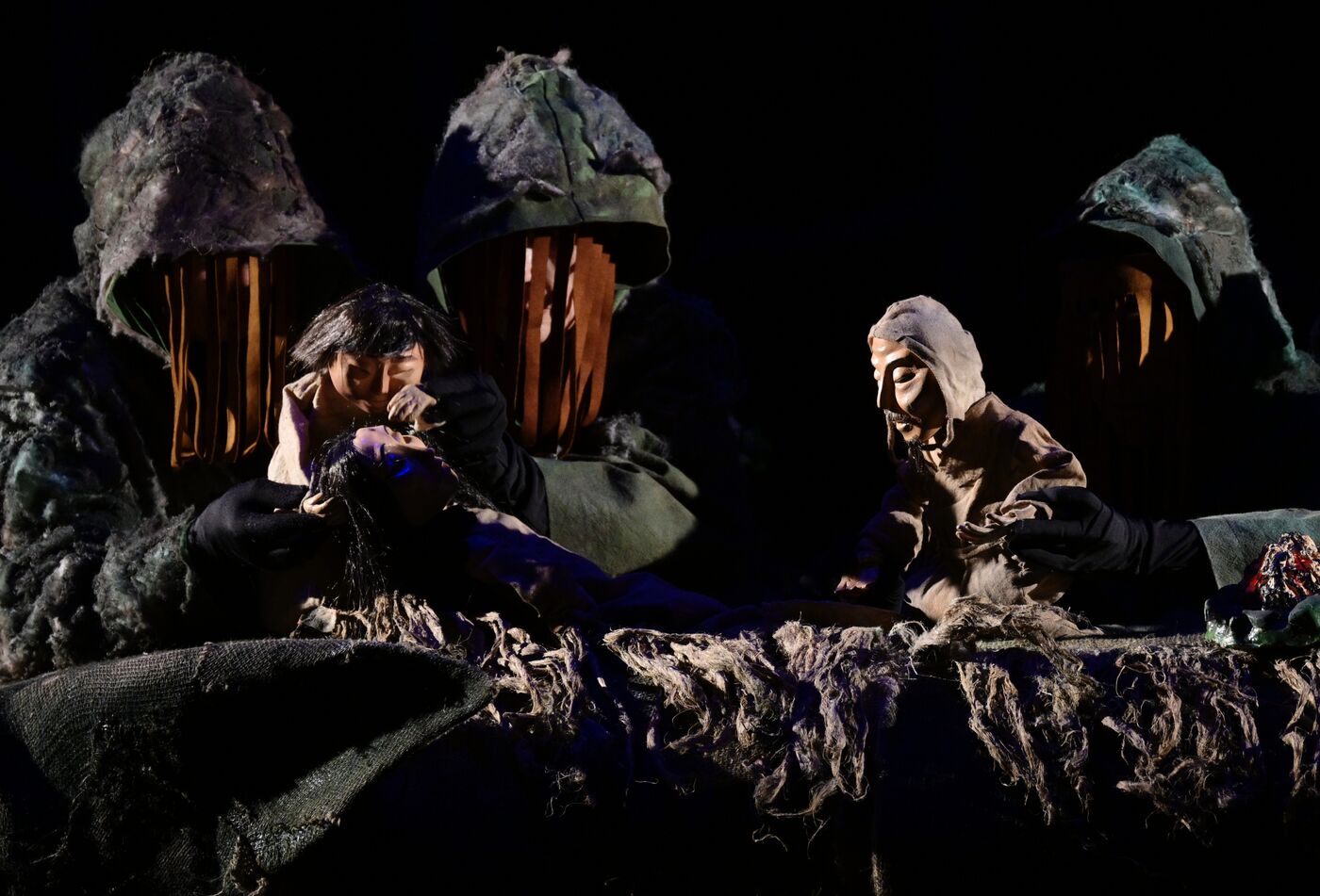 Выставка "Россия". Спектакль "Миргачан или тайна Тунгусского метеорита"