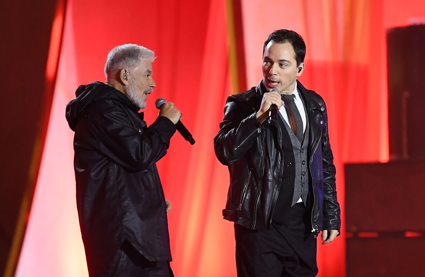 Выставка "Россия". Шоу-посвящение творчеству Олега Газманова