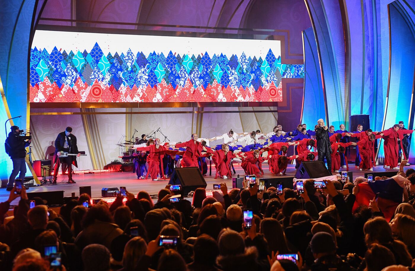 Выставка "Россия". Шоу-посвящение творчеству Олега Газманова