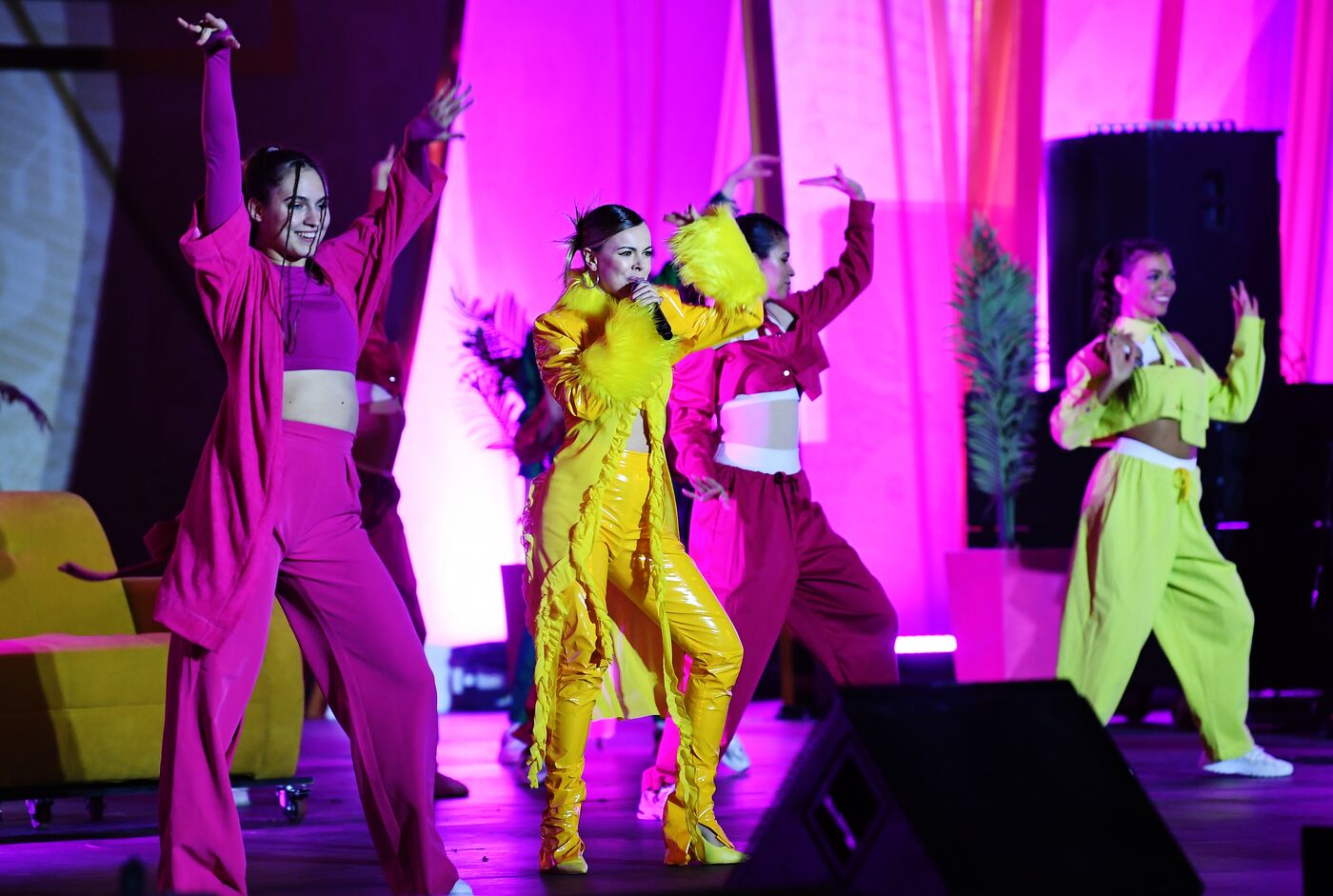 Выставка "Россия". Шоу-посвящение творчеству Олега Газманова