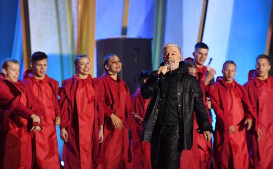 Выставка "Россия". Шоу-посвящение творчеству Олега Газманова