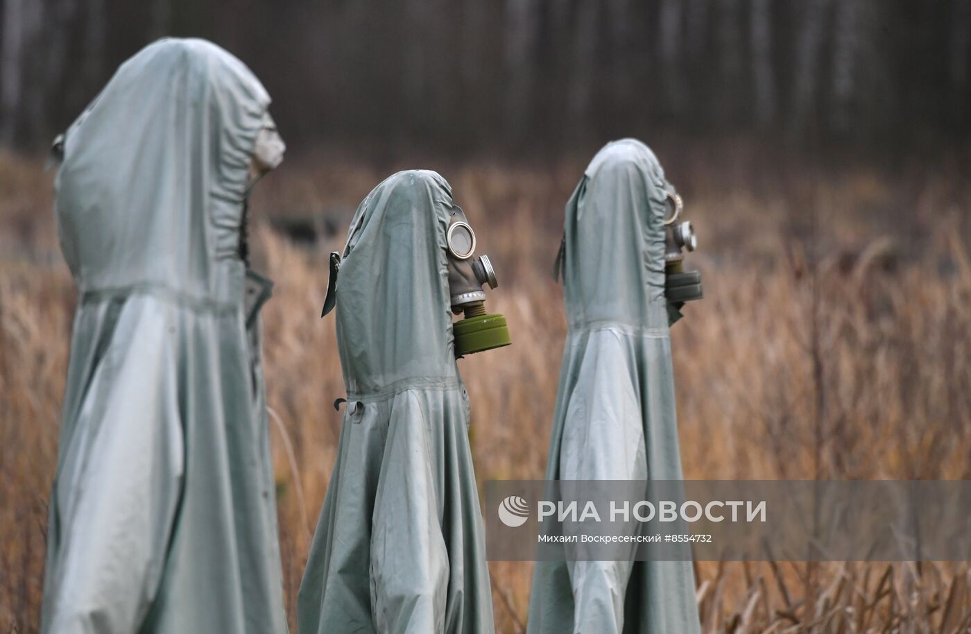 Демонстрация навыков боевой и специальной подготовки войсками РХБЗ