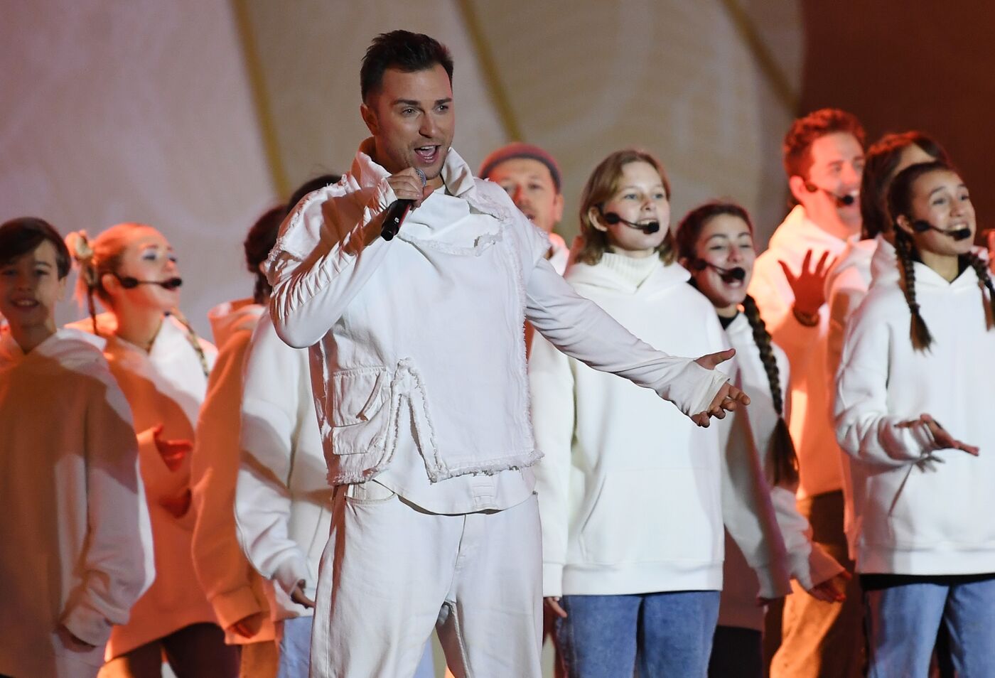 Выставка "Россия". Шоу-посвящение творчеству Олега Газманова