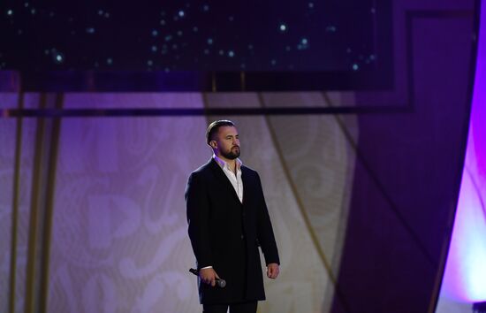 Выставка "Россия". Шоу-посвящение творчеству Олега Газманова