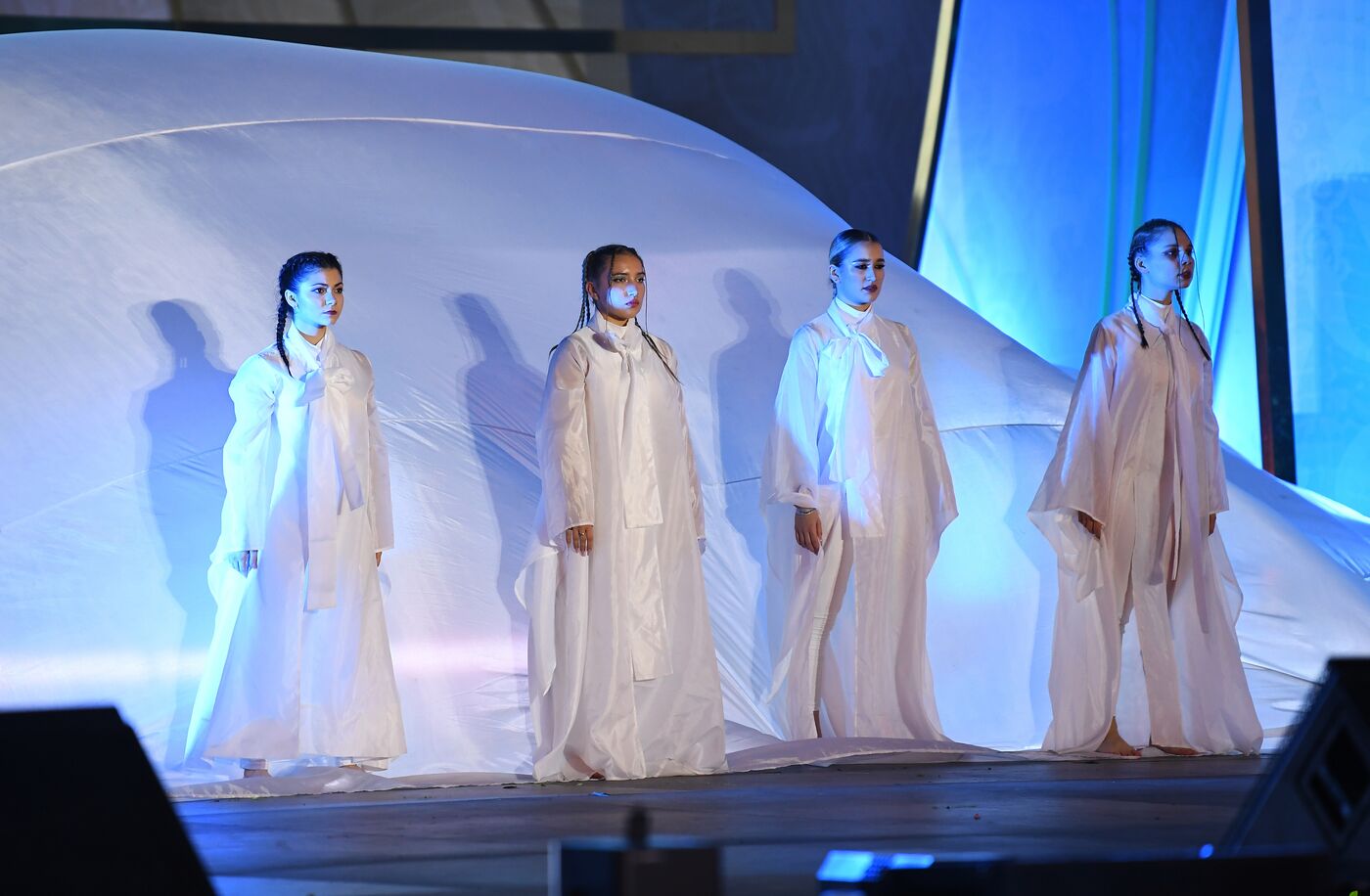 Выставка "Россия". Шоу-посвящение творчеству Олега Газманова