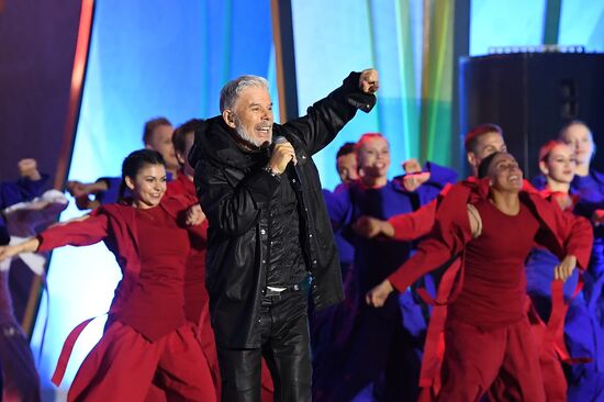 Выставка "Россия". Шоу-посвящение творчеству Олега Газманова