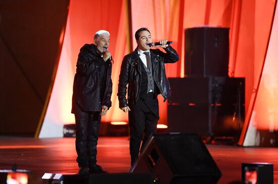 Выставка "Россия". Шоу-посвящение творчеству Олега Газманова