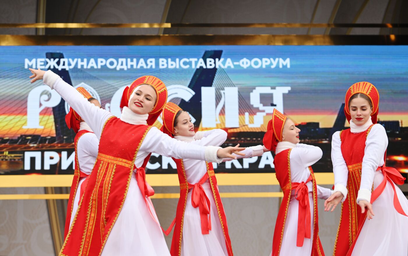 Выставка "Россия". Концертная программа "Из Приморья с любовью"