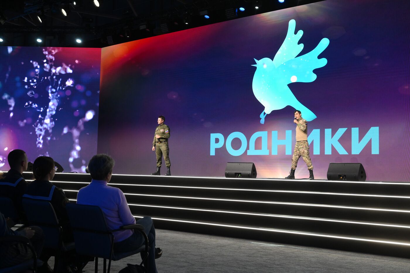  Выставка "Россия". Творческая встреча с Олегом Газмановым. Концерт "Родники"